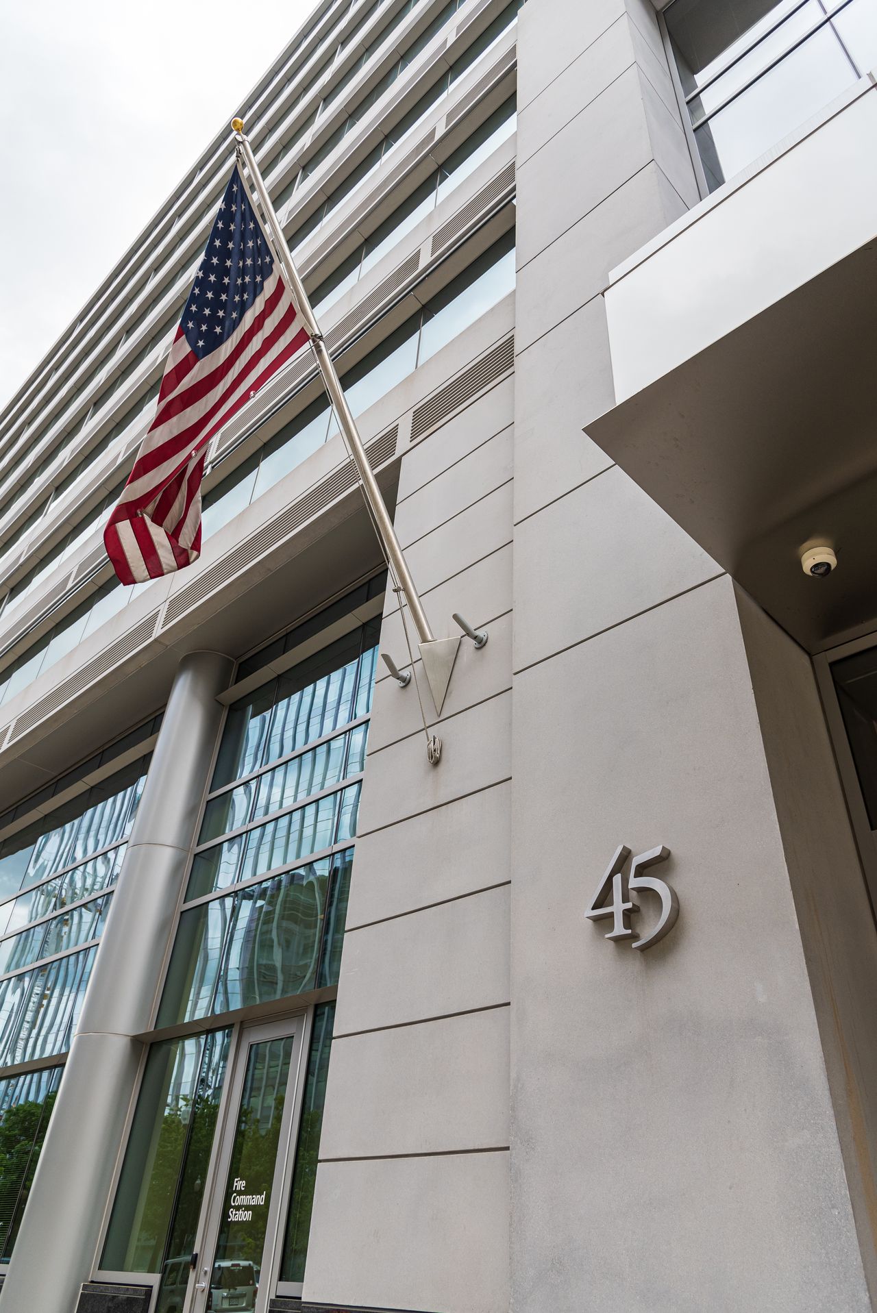 FCC puts home routers on the Covered List—Wi‑Fi 7 slows