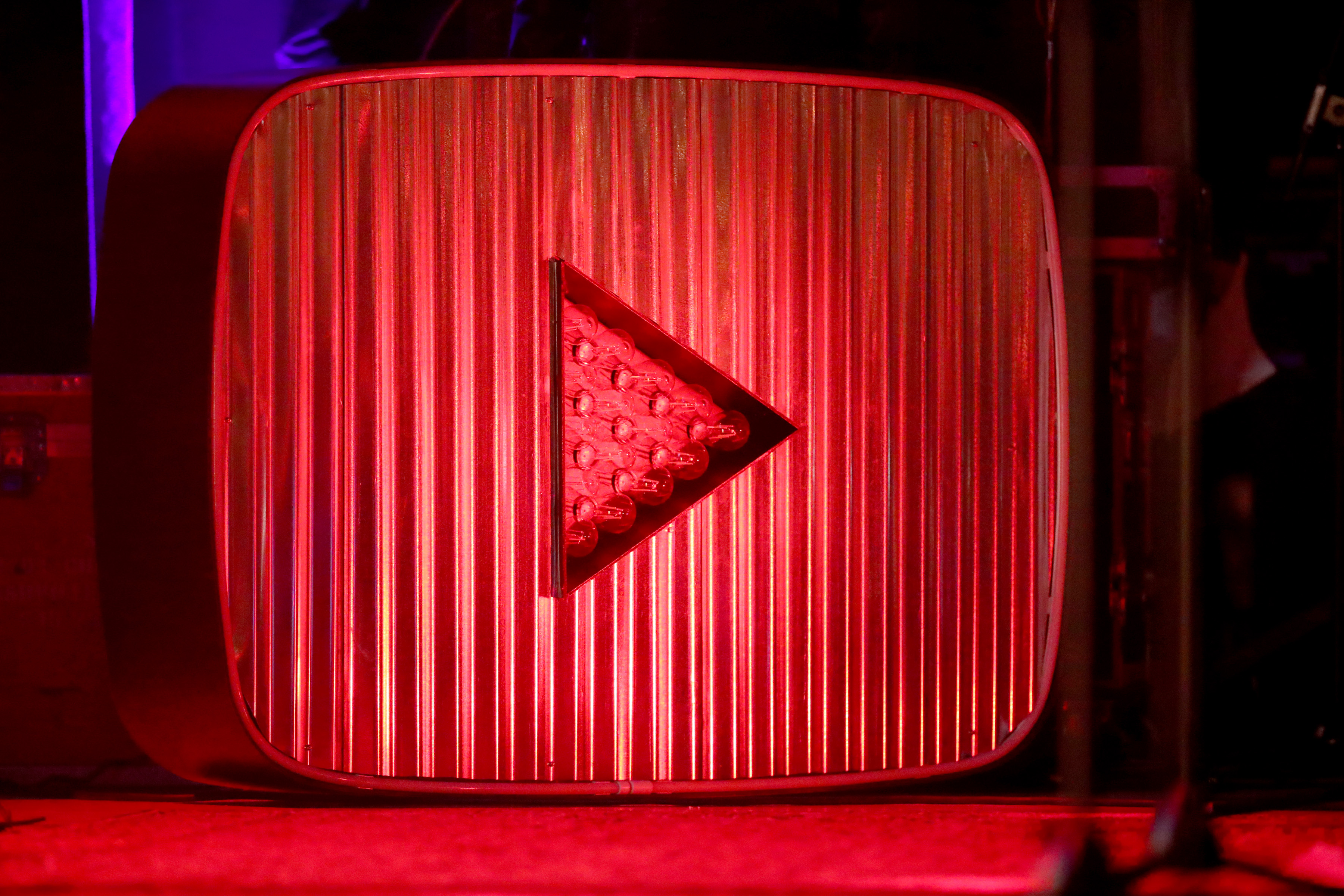 YouTube TV cuts prices through June as vMVPD market dominance nears